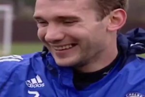 馬拉多納造訪切爾西影像，這就是球王的人格魅力！