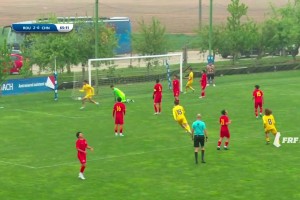 U16國足0-3落后羅馬尼亞U16，防守走神對手包抄破門
