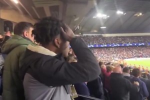 speed在曼城球迷區(qū)假裝悲傷，賽后與呂迪格見面